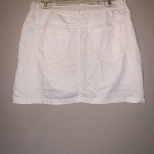 Classic Fit White Skort